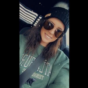 Meet your Posher, Deanna